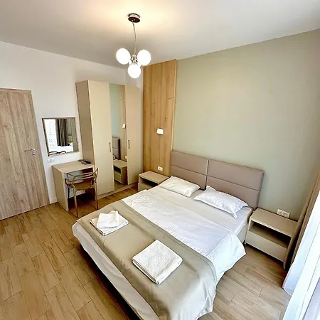 Loft Side Premium Apartments Mamaia Exterior photo