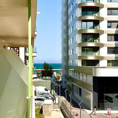 Loft Side Premium Apartments Mamaia Exterior photo