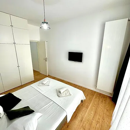 Loft Side Premium Apartments Mamaia Exterior photo